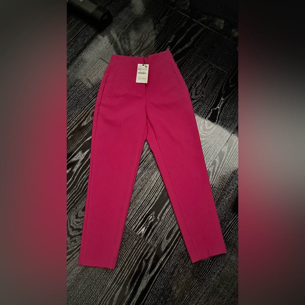 Zara Vibrant Pink Cropped Pants